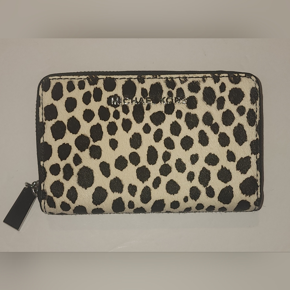 Michael Kors Jet Set Travel Continental Wallet In Leopard Print